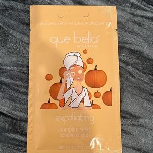 Que Bella Facial Mask